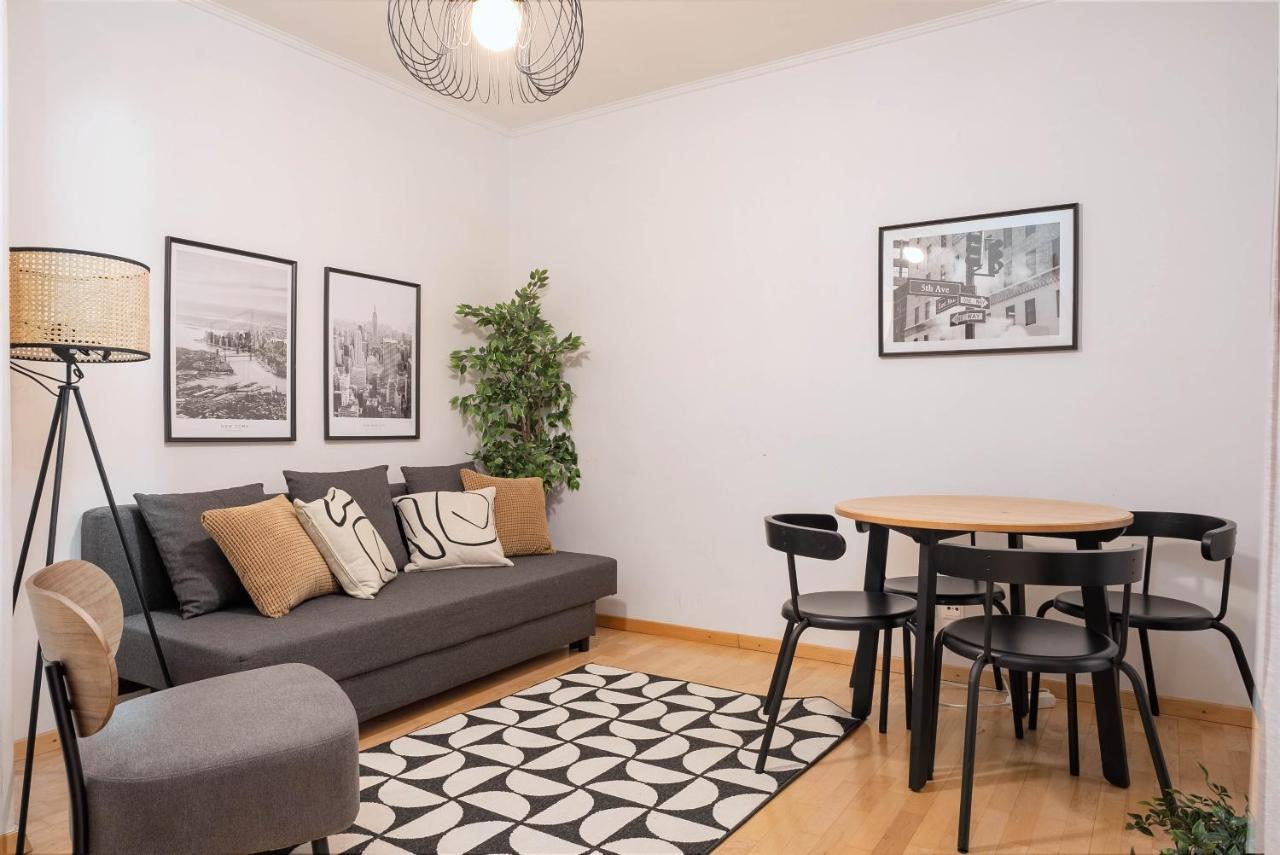One Bedroom, First district Vienne Extérieur photo